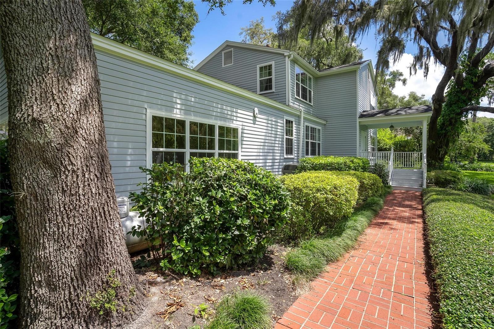 SILVER LAKE ESTATES - Residential