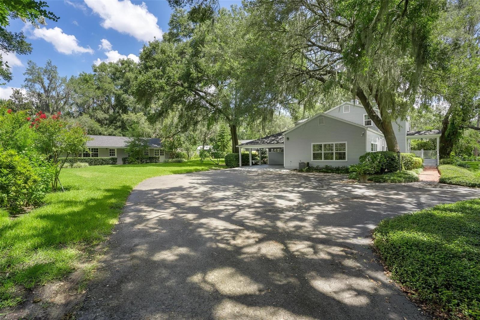 SILVER LAKE ESTATES - Residential