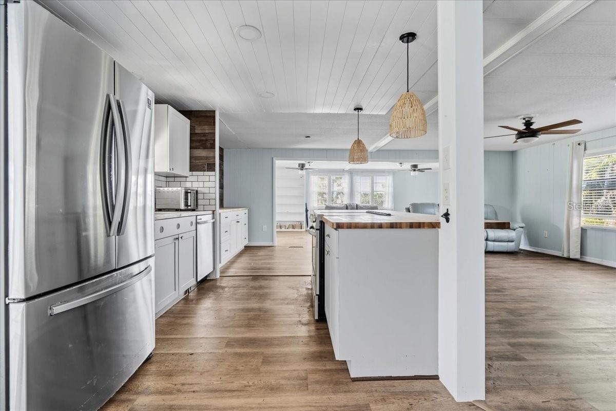 PINE LAKE - Residential