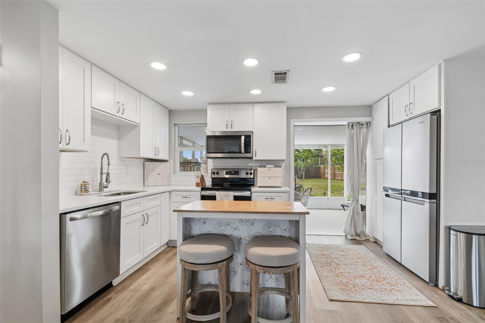 CRESTRIDGE - Residential