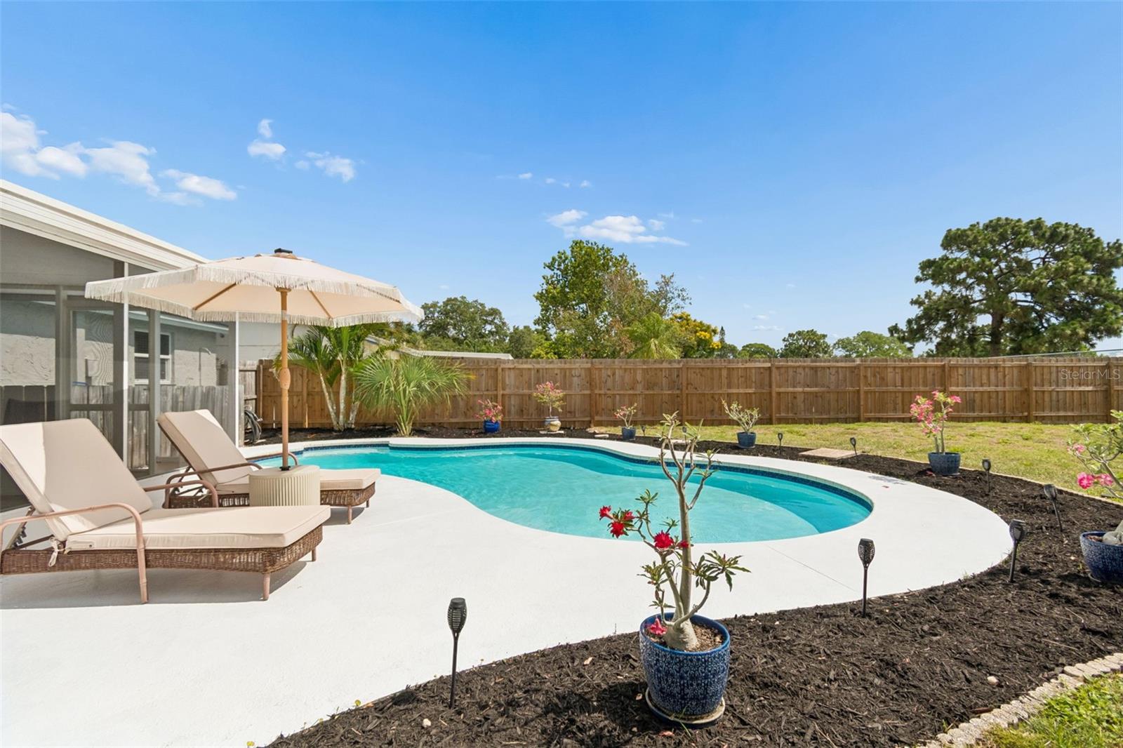 CRESTRIDGE - Residential