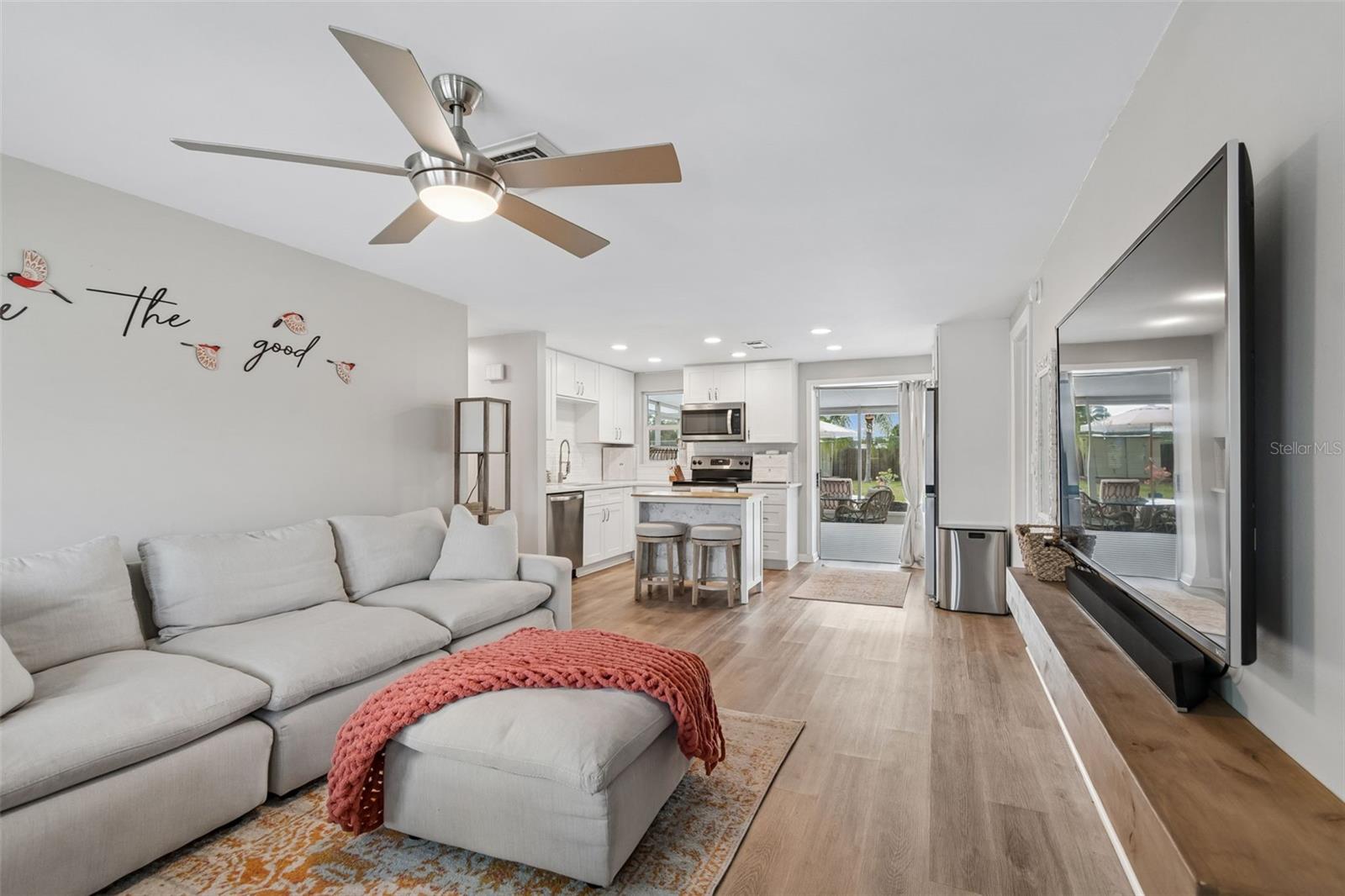 CRESTRIDGE - Residential