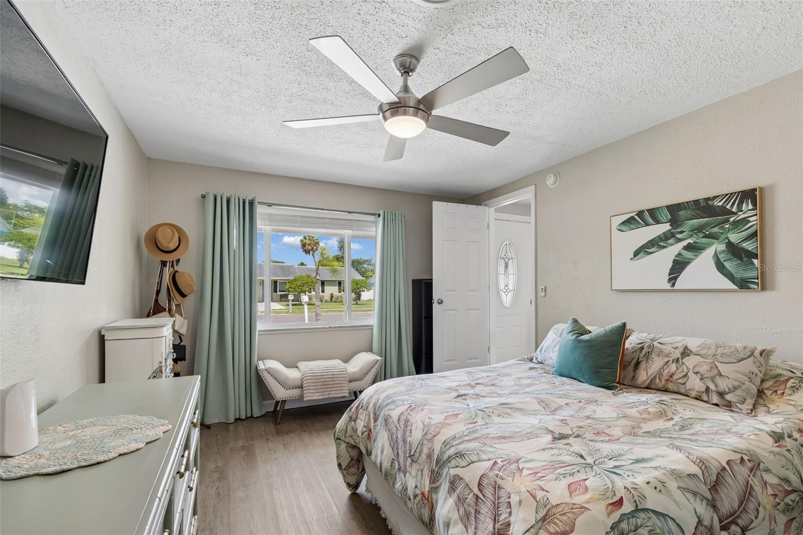 CRESTRIDGE - Residential