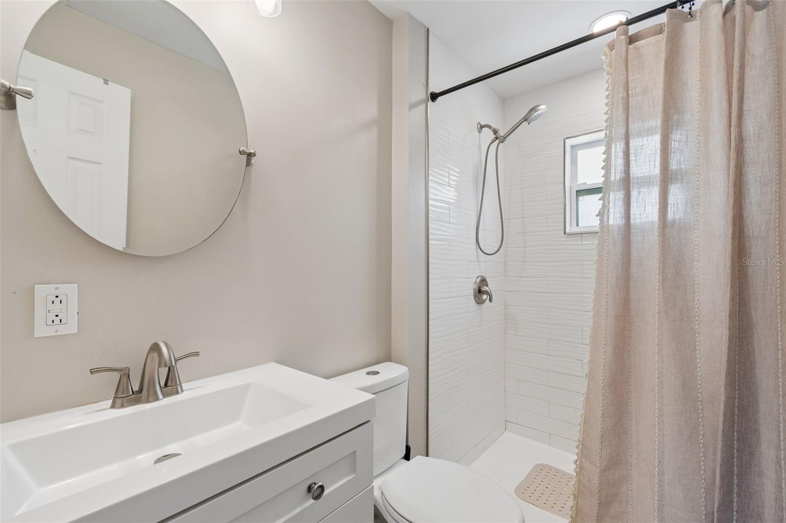 CRESTRIDGE - Residential