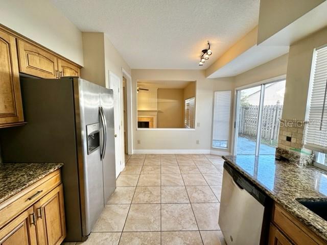 COLONY COVE - Residential Lease