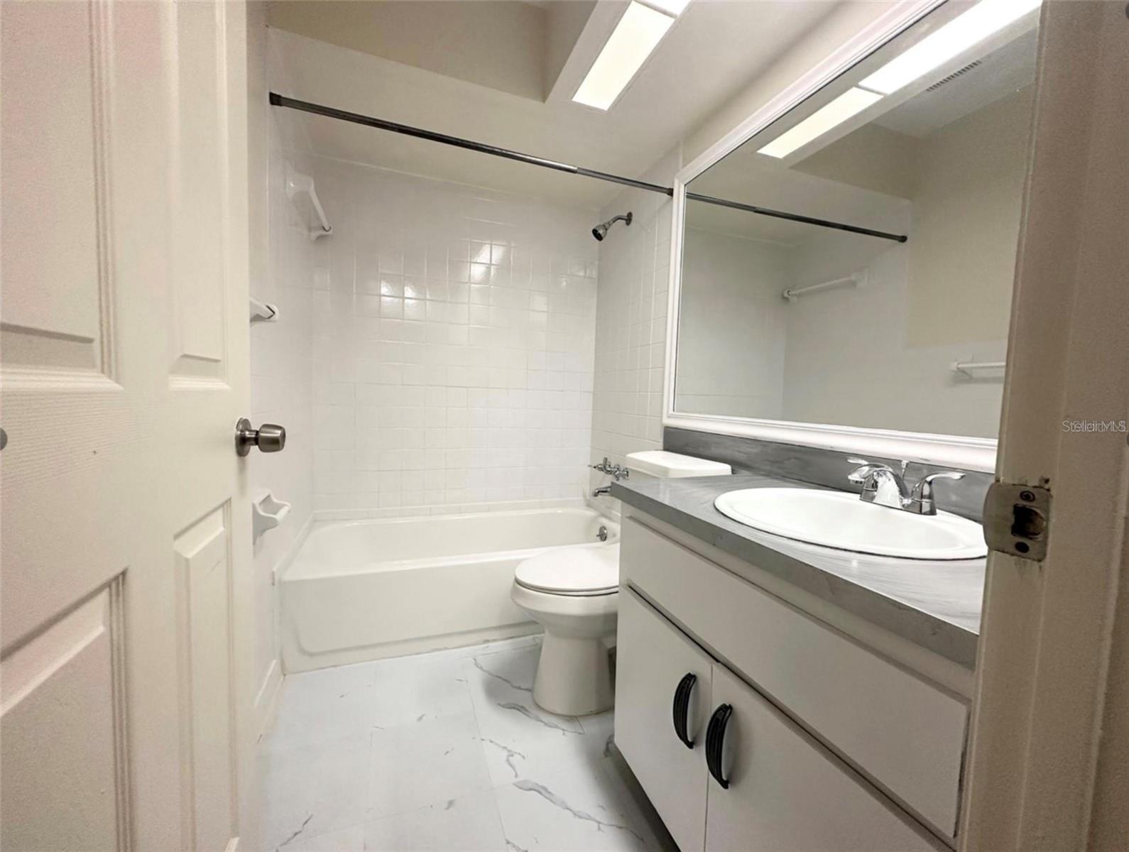 LAKE HUNTER VILLAS - Residential Income