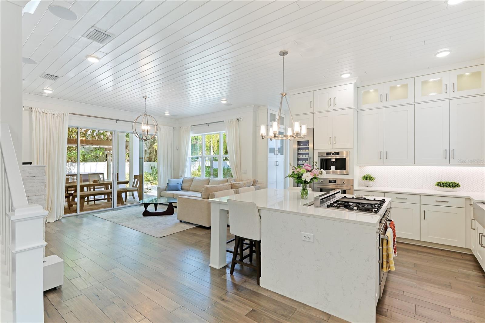 POS SUB OF BLKS G & H - Residential