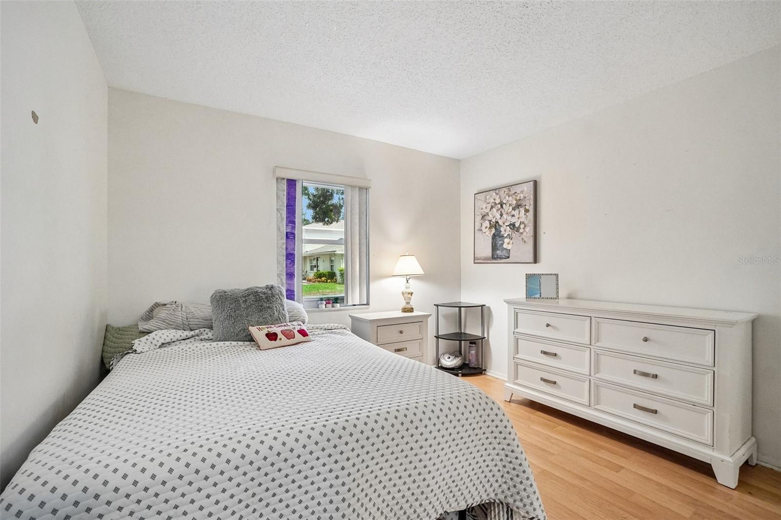 TOWNHOUSES AT BONNIE BAY CONDO - Residential