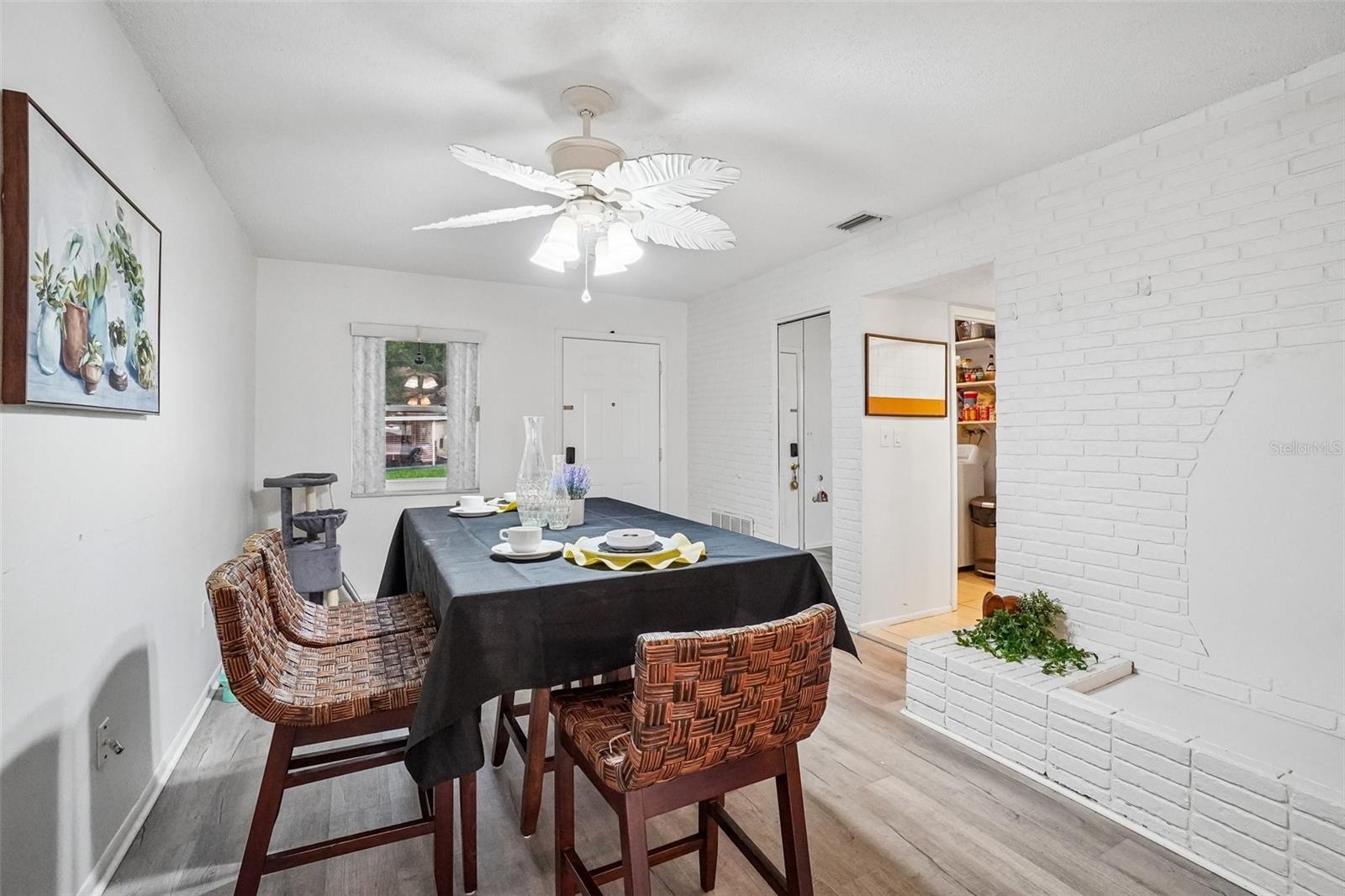 TOWNHOUSES AT BONNIE BAY CONDO - Residential