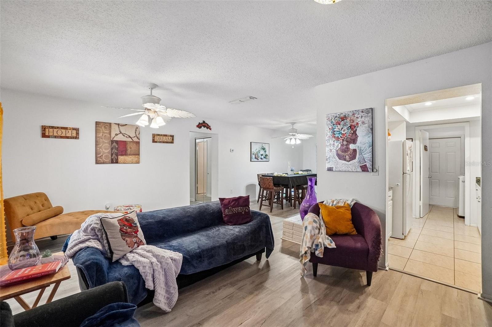 TOWNHOUSES AT BONNIE BAY CONDO - Residential