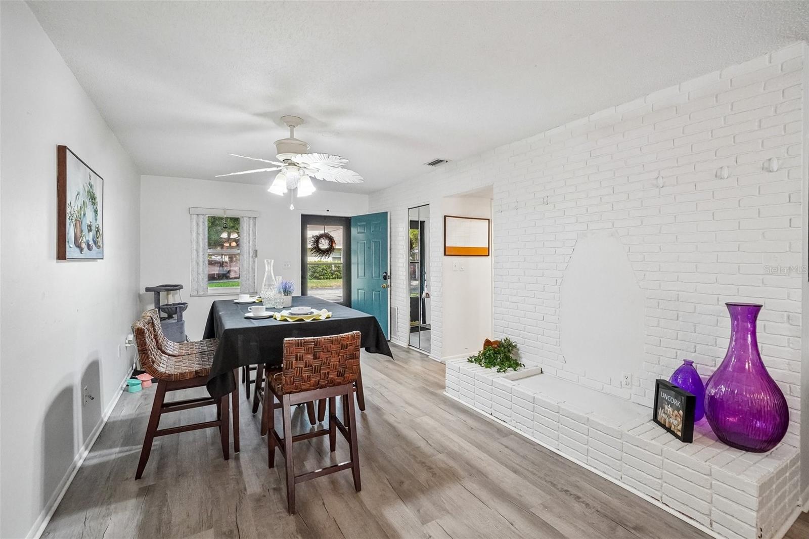 TOWNHOUSES AT BONNIE BAY CONDO - Residential