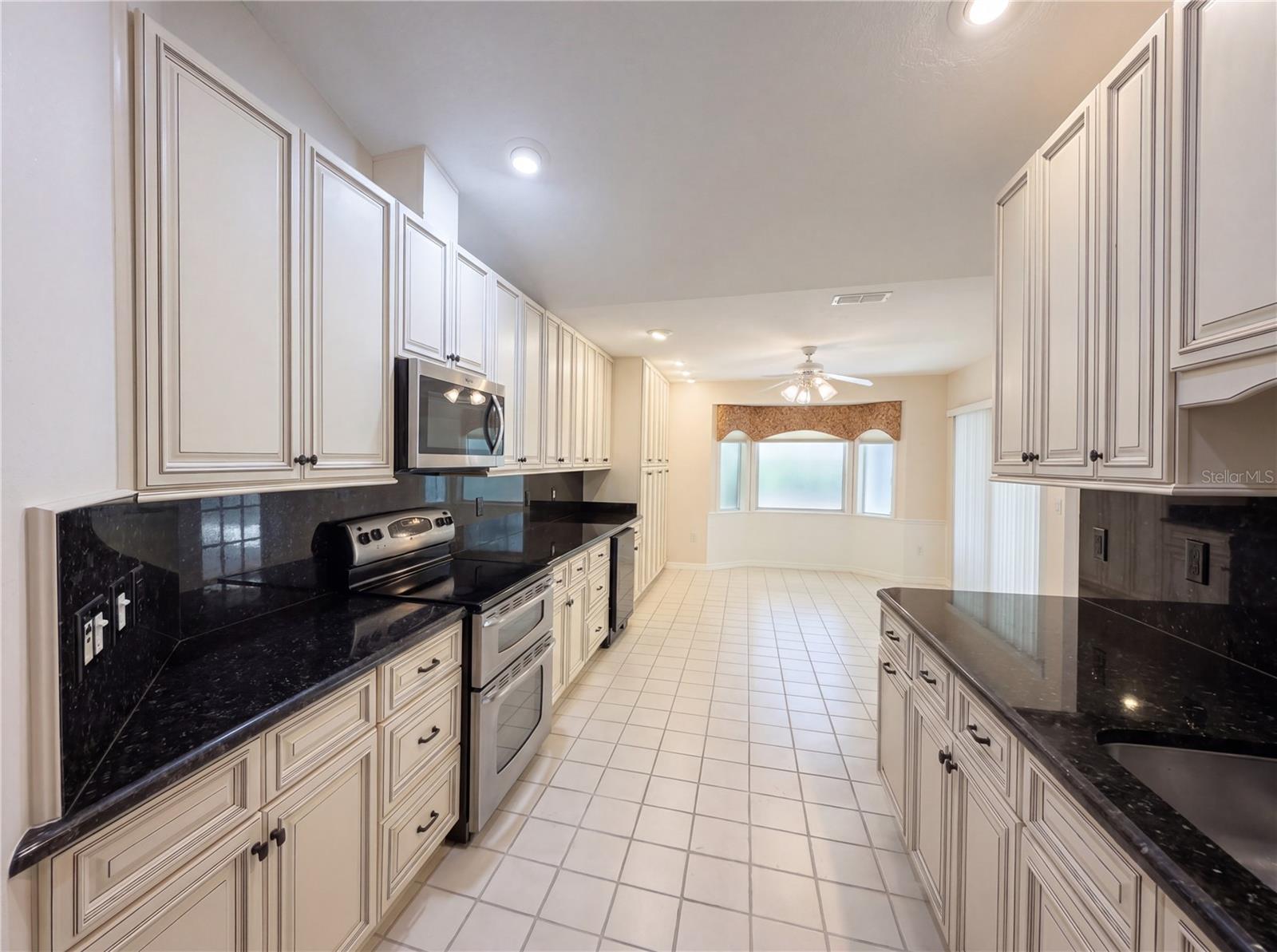ESTATES AT BENT OAKS - Residential