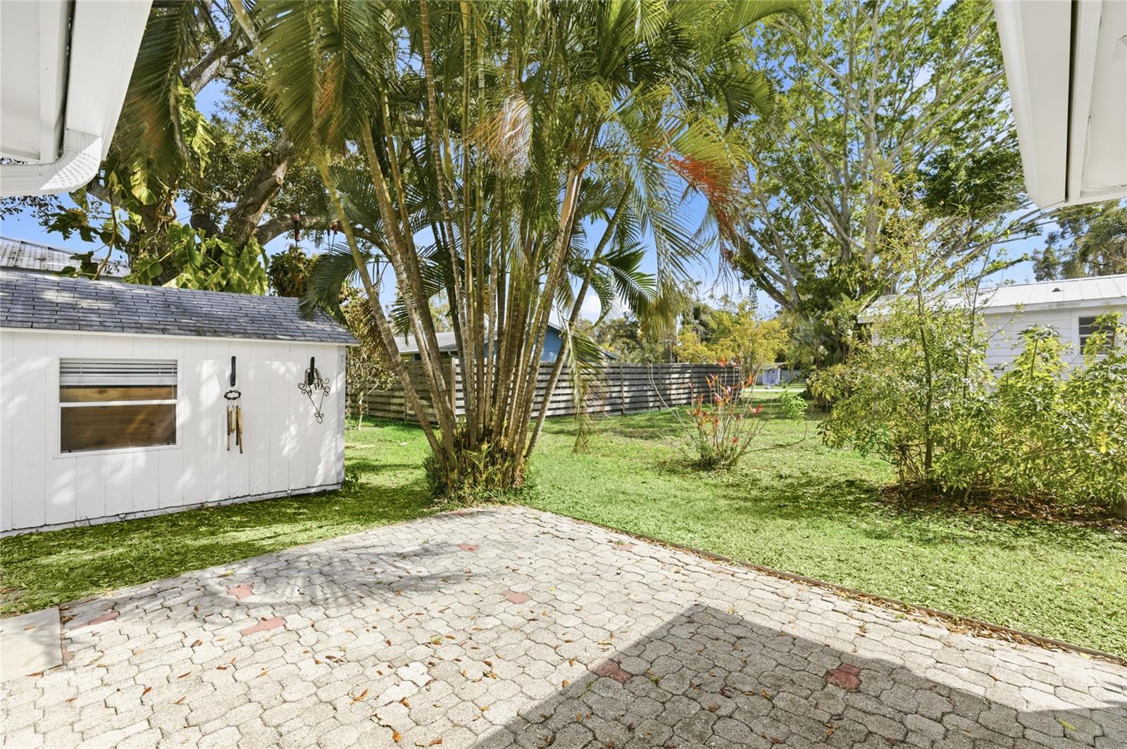 RESTFUL PINES - Residential Lease