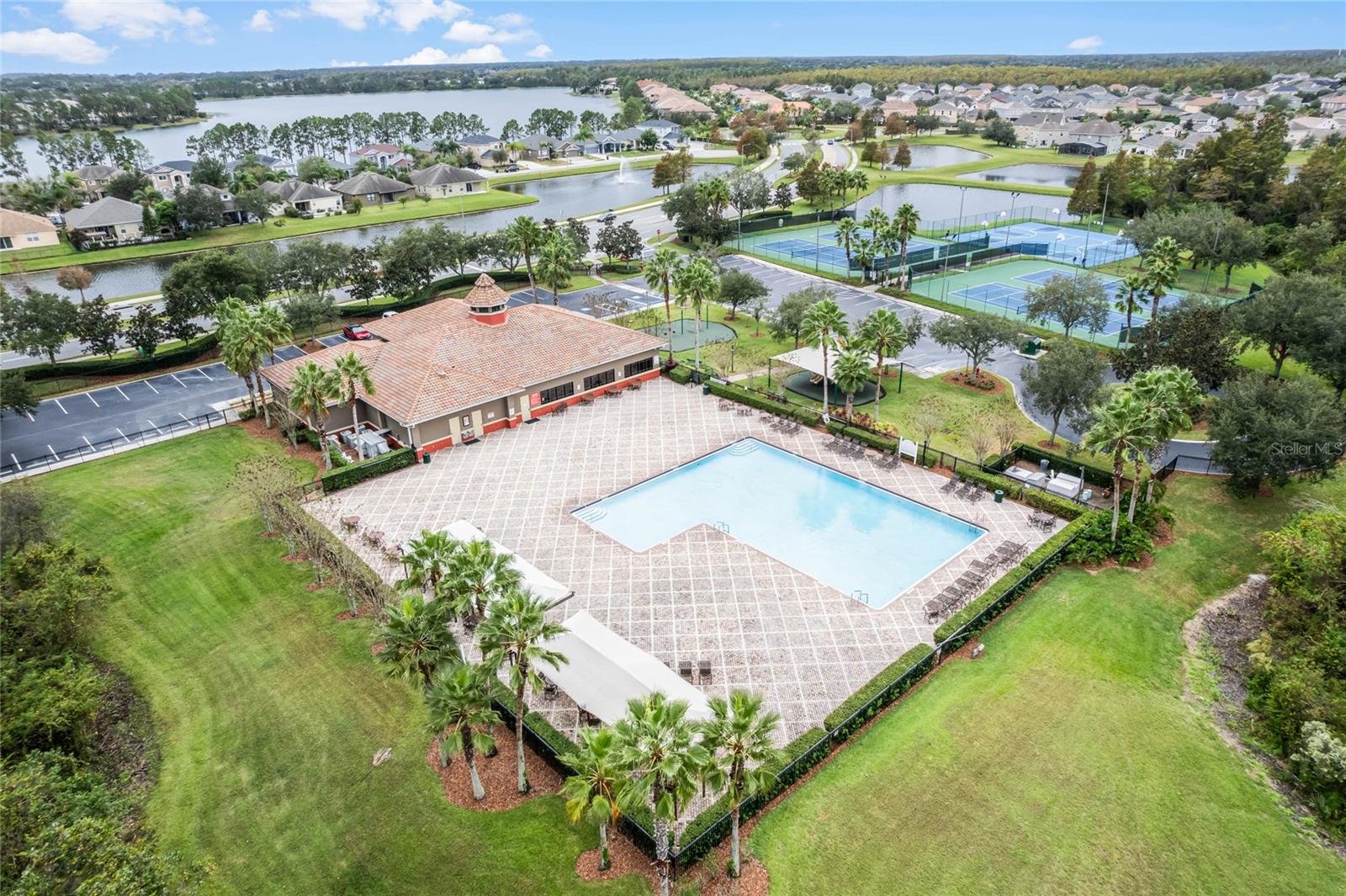 WYNDHAM LAKES ESTATES - Residential