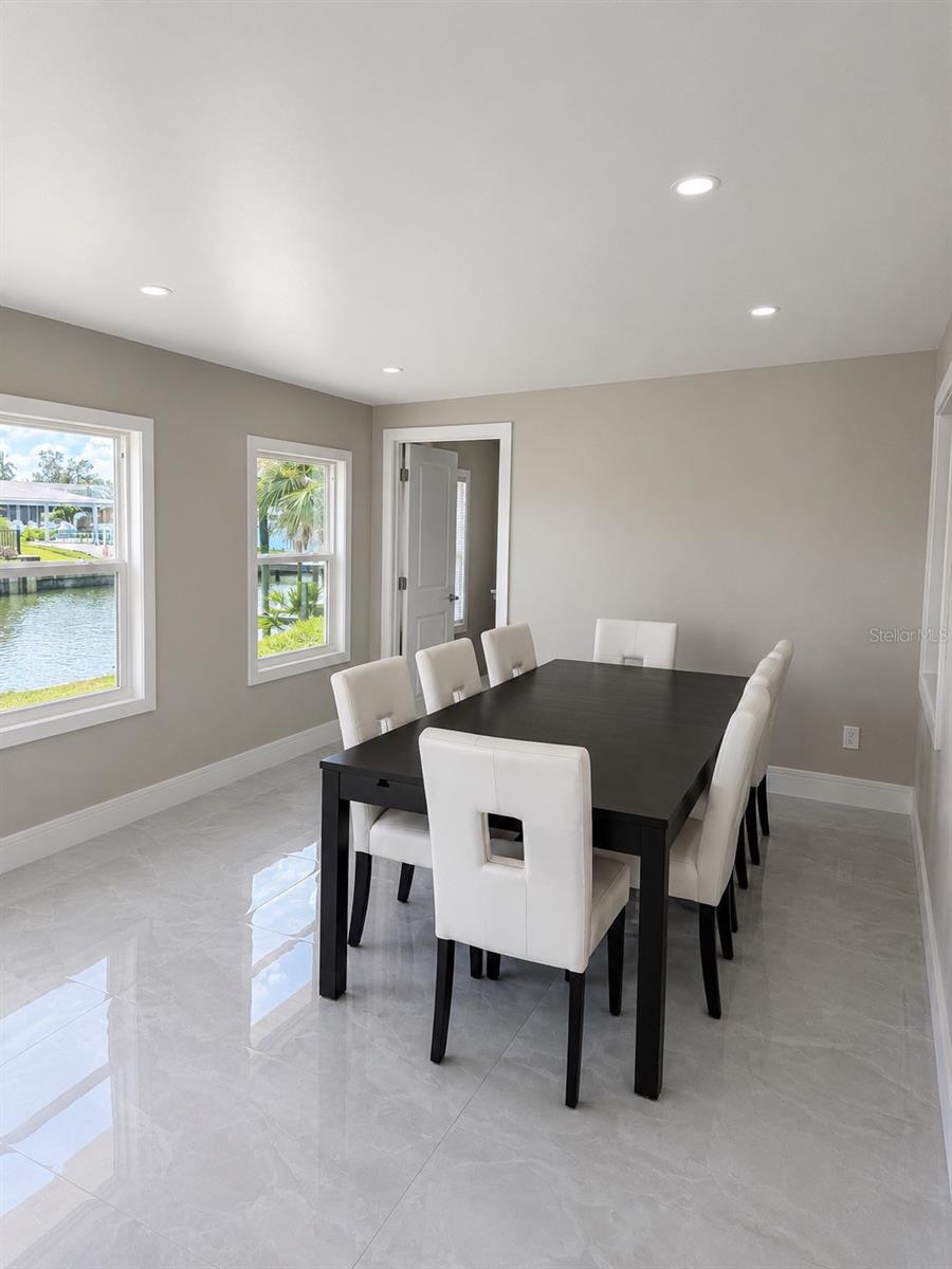 TAMPA SHORES INC #1 UN 1A REP - Residential