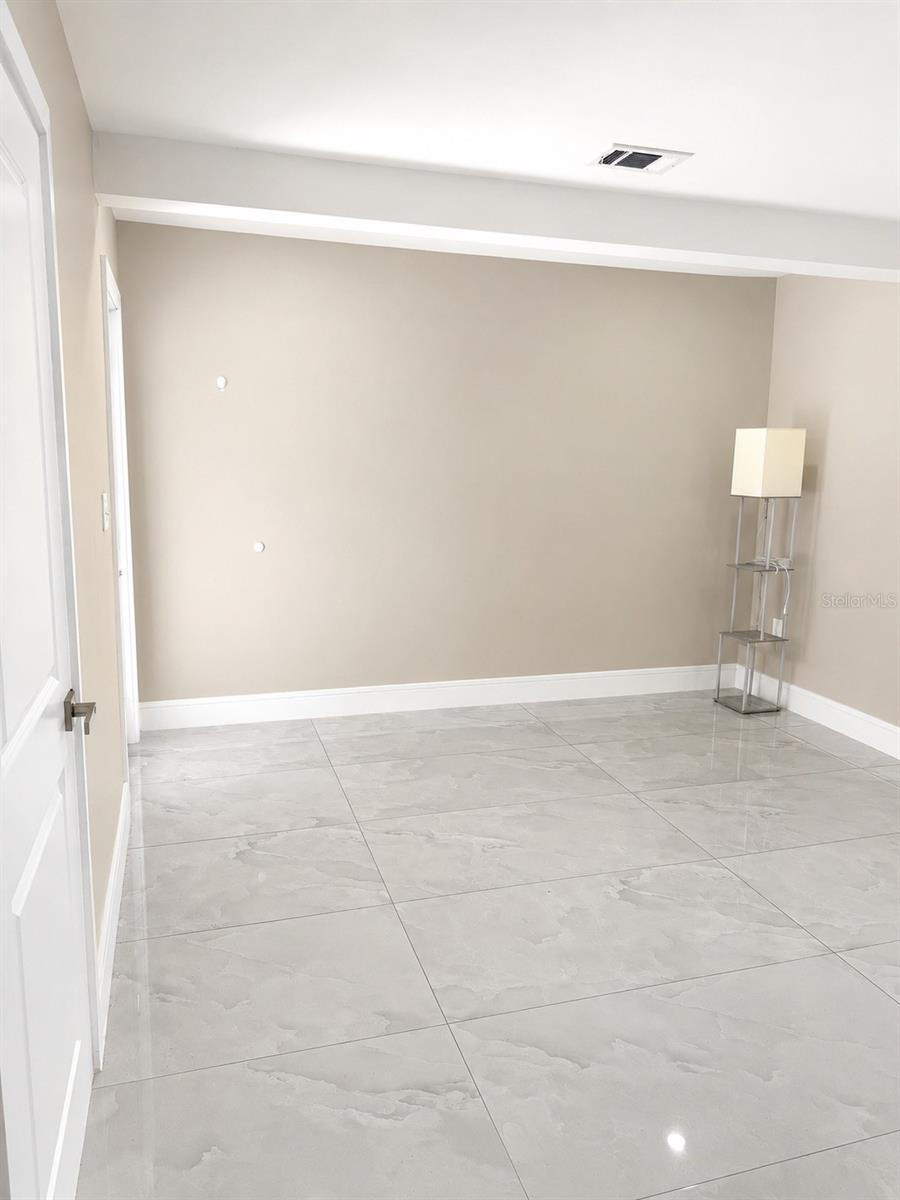 TAMPA SHORES INC #1 UN 1A REP - Residential