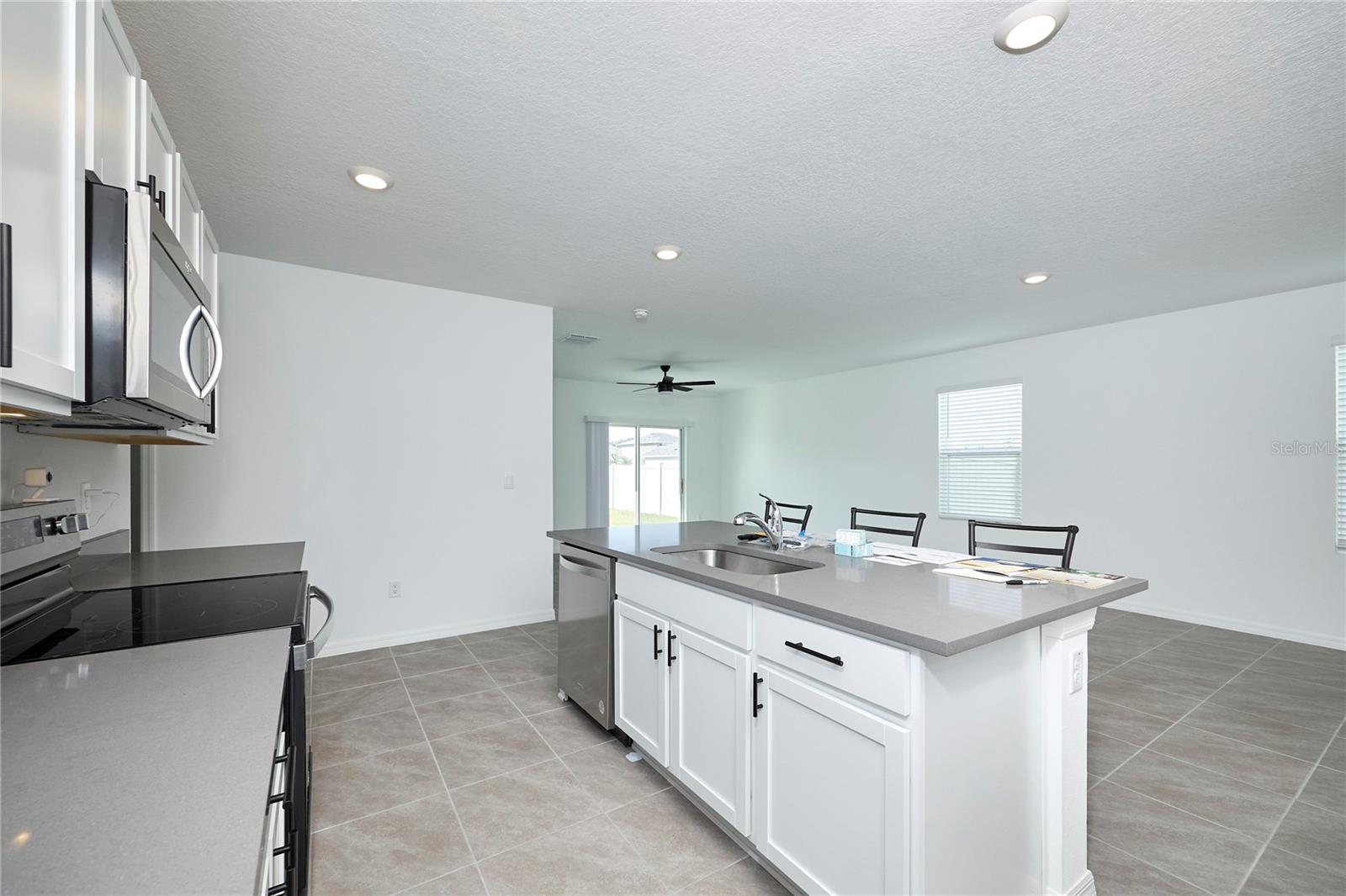 AVALON PARK WEST-NORTH PH 2 4 5 - Residential