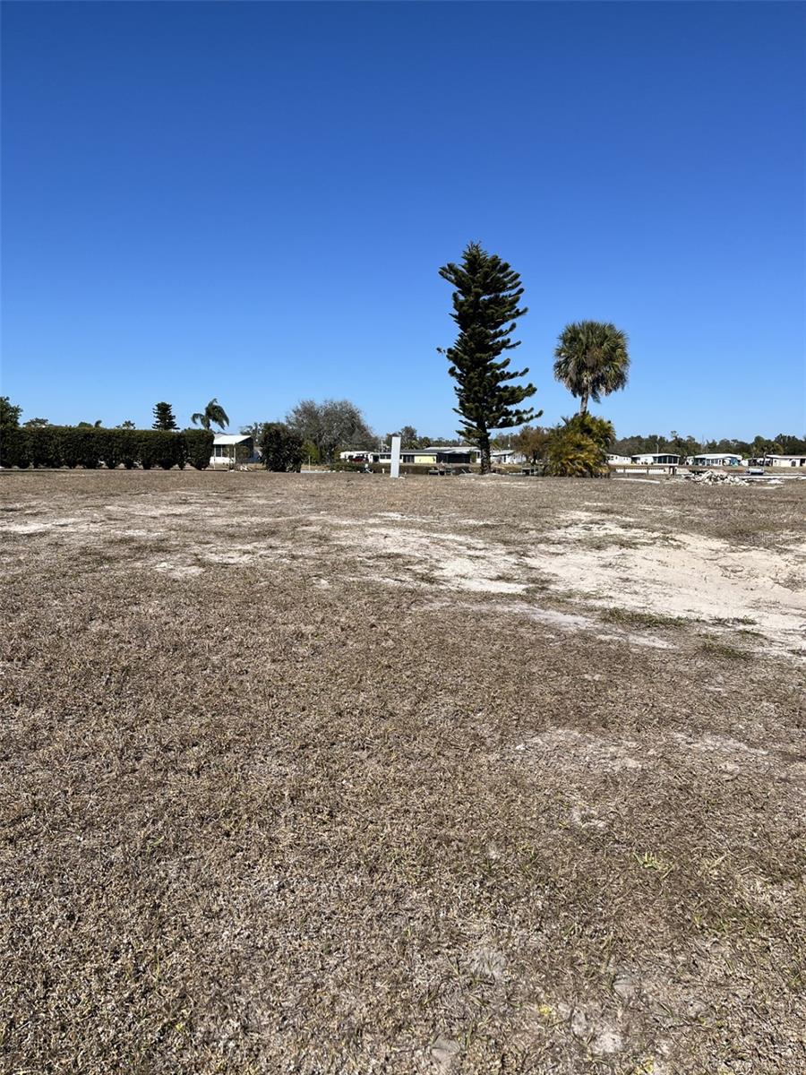HOL MOB ESTATES 3RD ADD - Land
