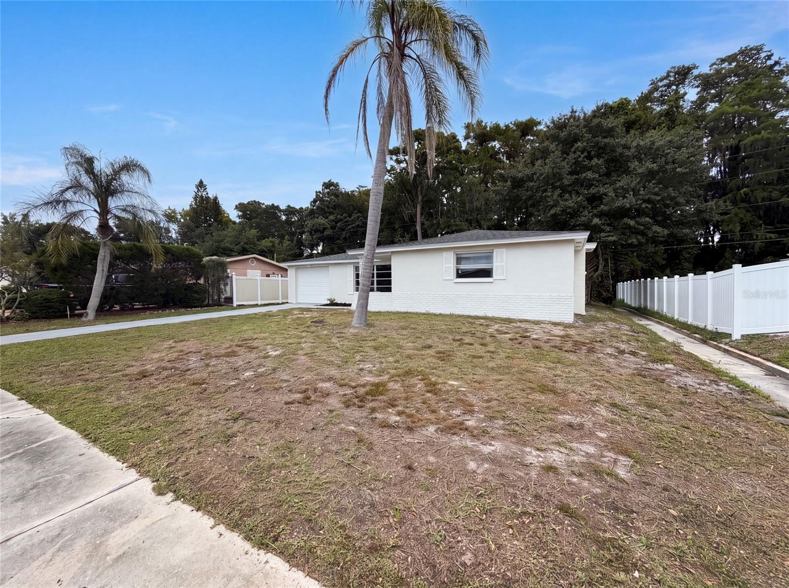 BEACON SQUARE - Residential