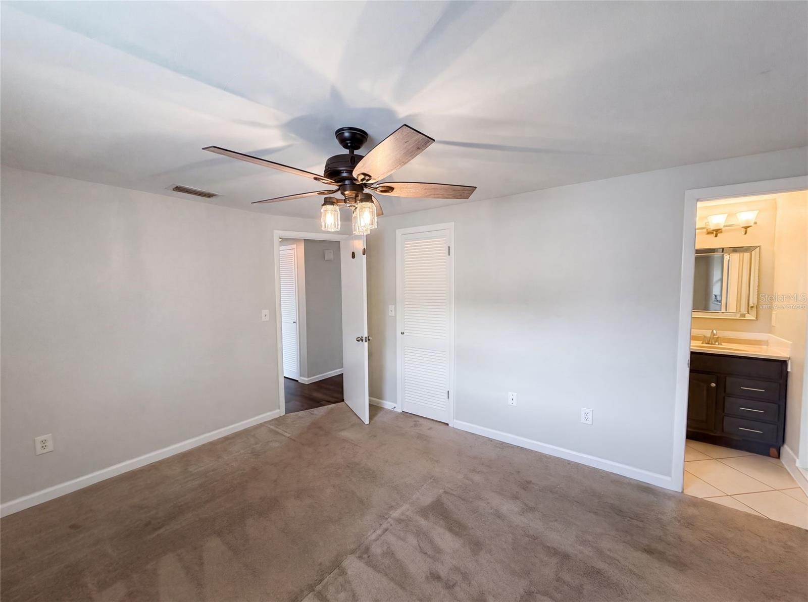 BEACON SQUARE - Residential