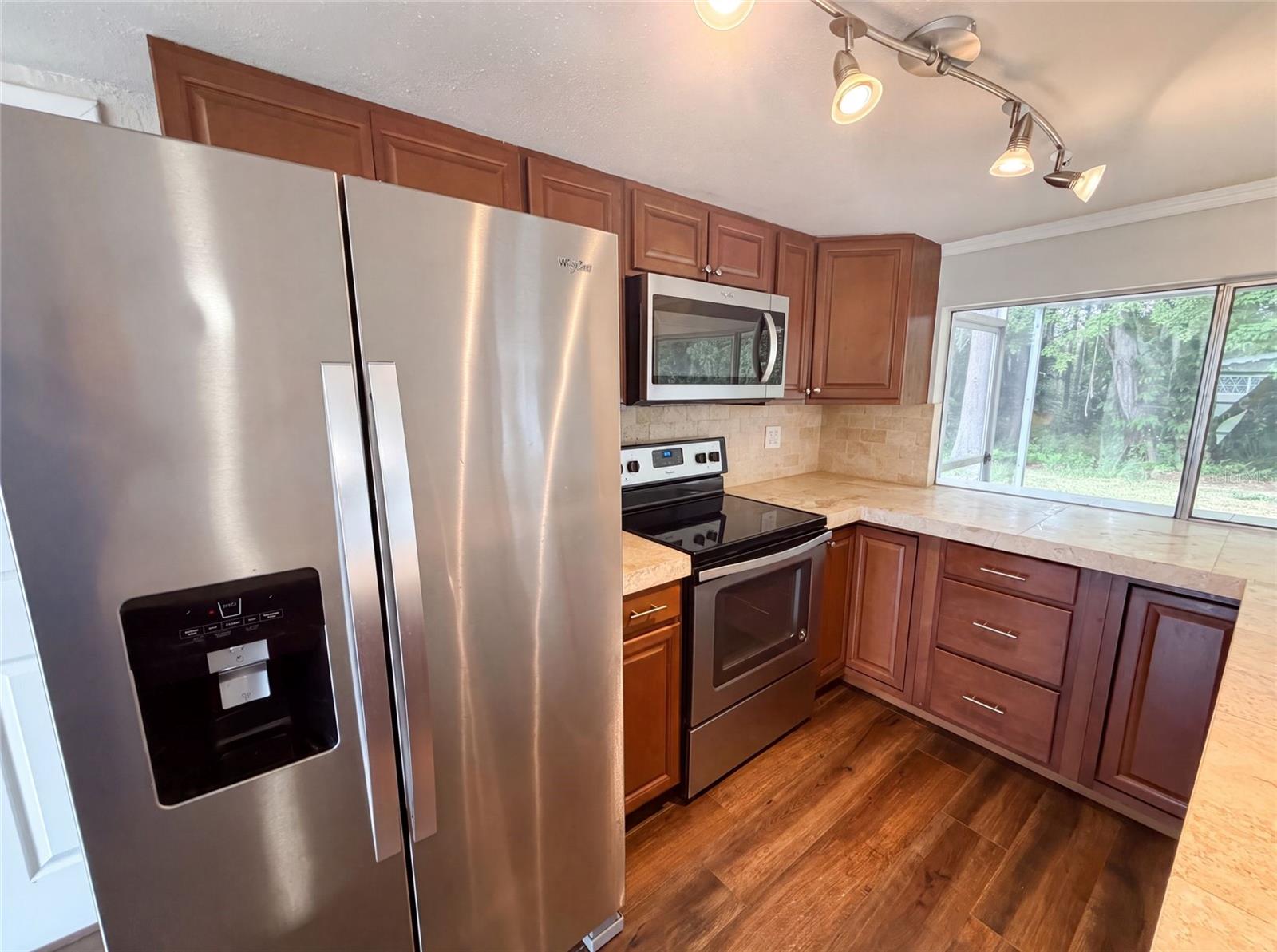 BEACON SQUARE - Residential