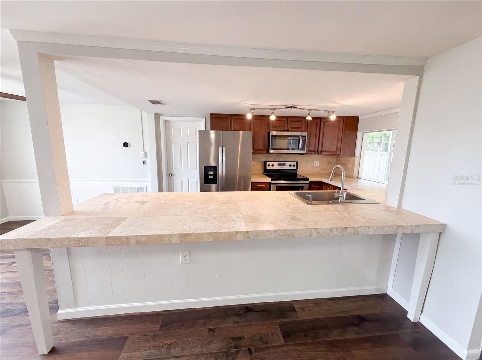 BEACON SQUARE - Residential