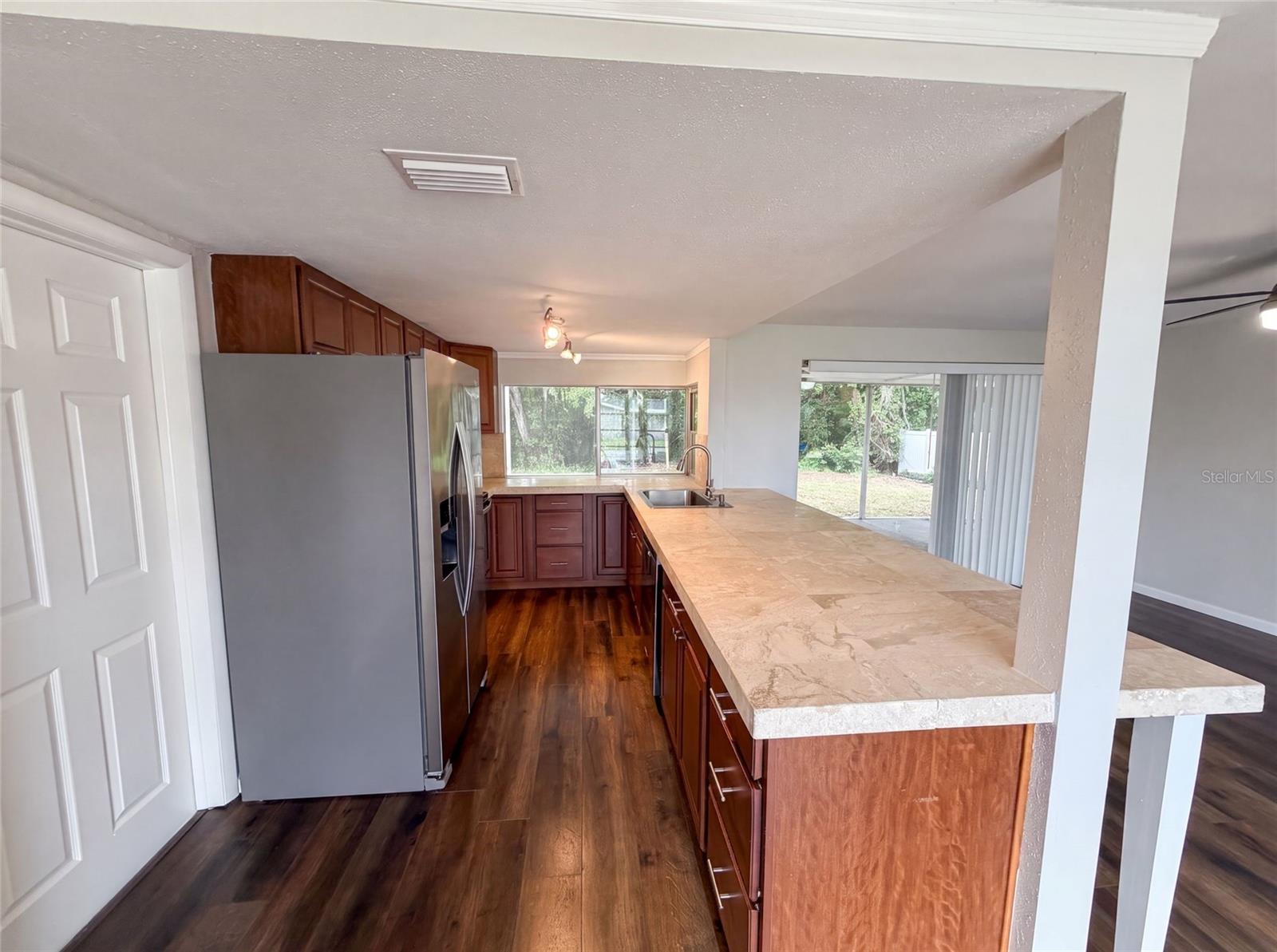 BEACON SQUARE - Residential