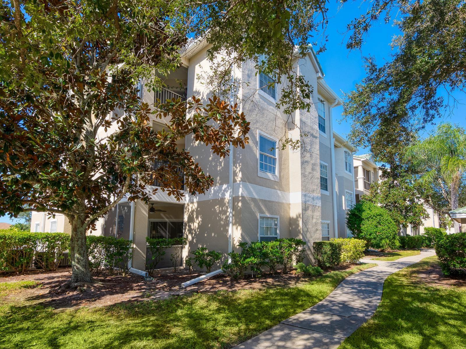SERENADE ON PALMER RANCH - Residential