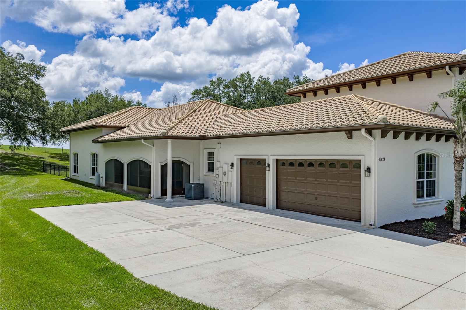 SKY RIDGE TERRACE - Residential