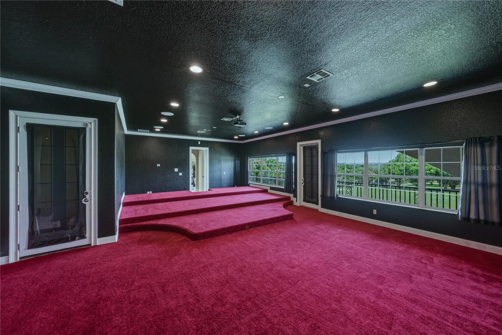 SKY RIDGE TERRACE - Residential