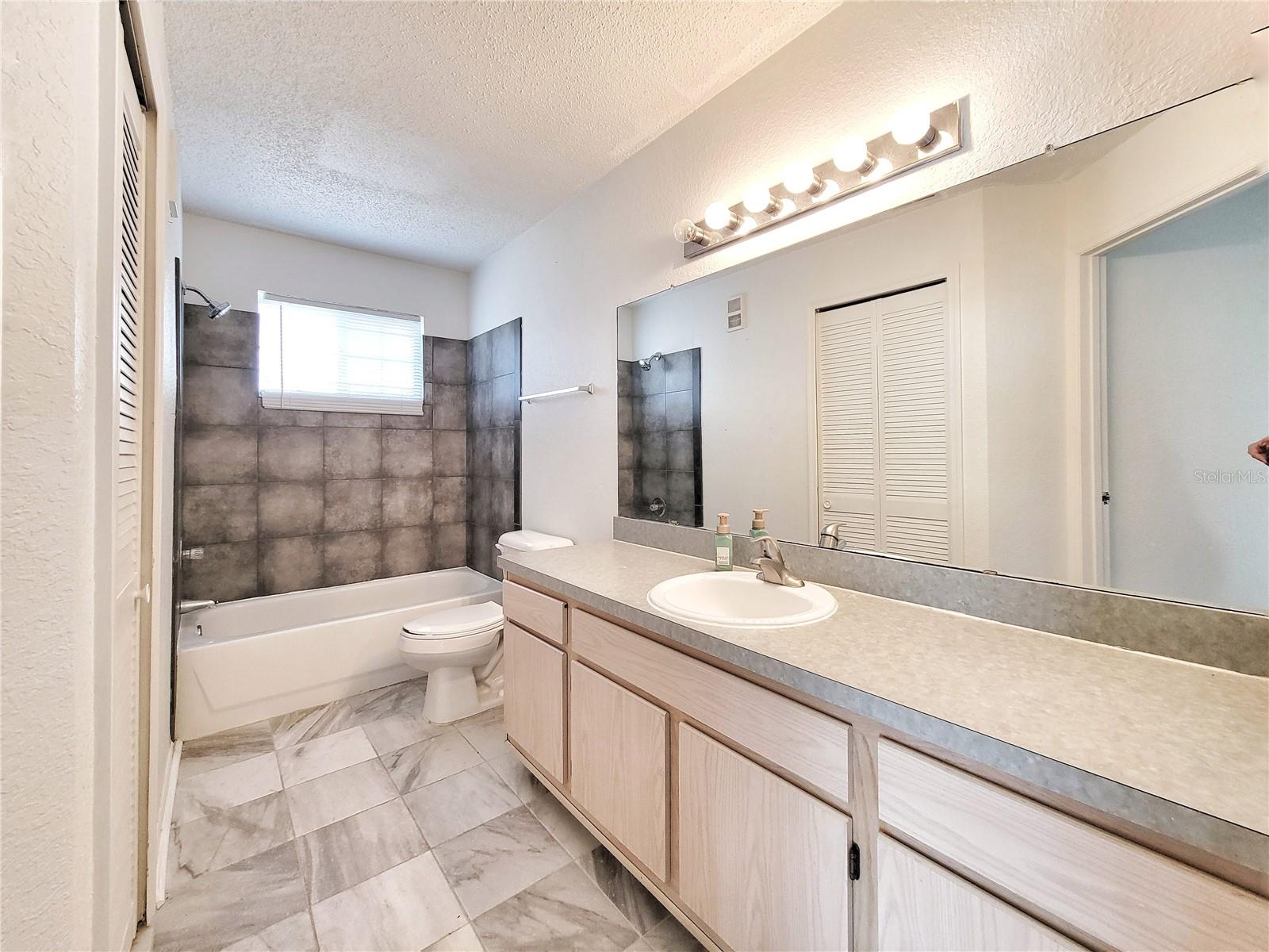 WINDSOR PARK AT GAINESVIL - Residential