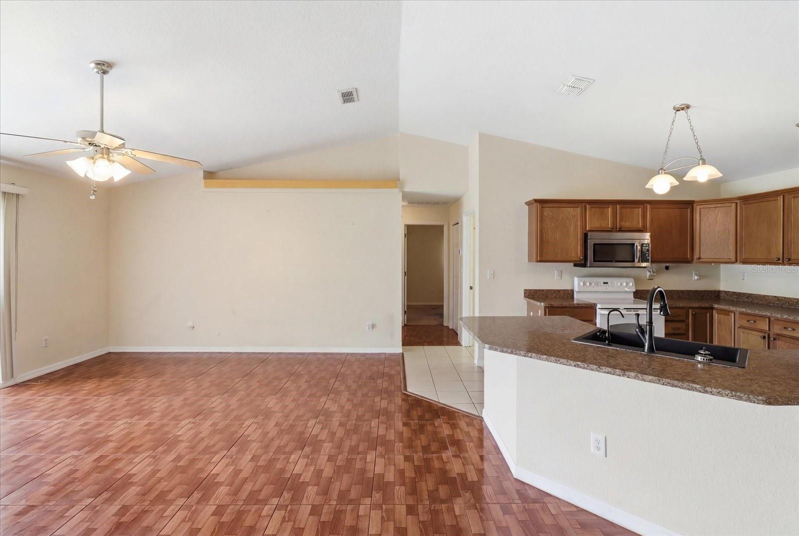 MARION OAKS UN 04 - Residential