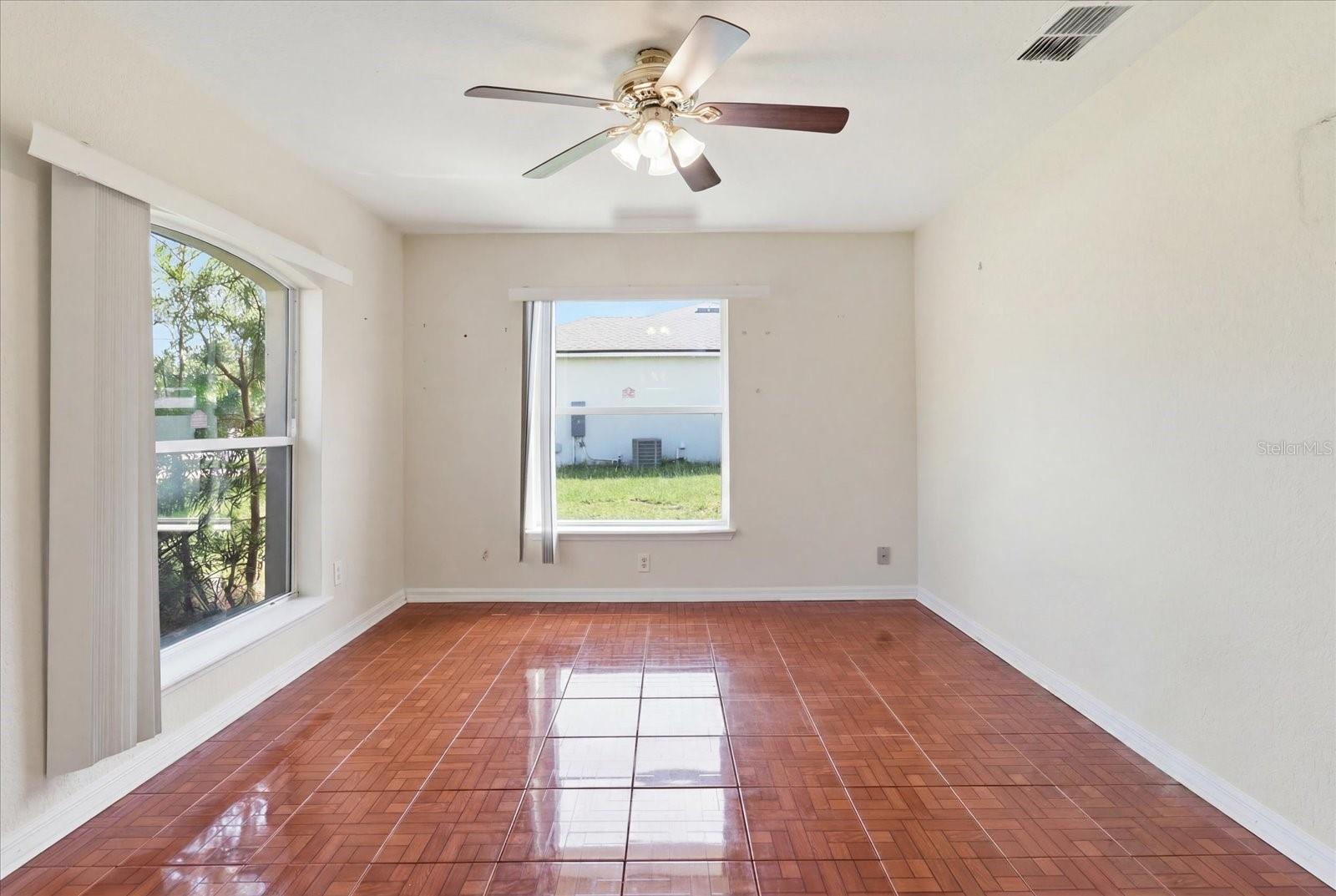 MARION OAKS UN 04 - Residential