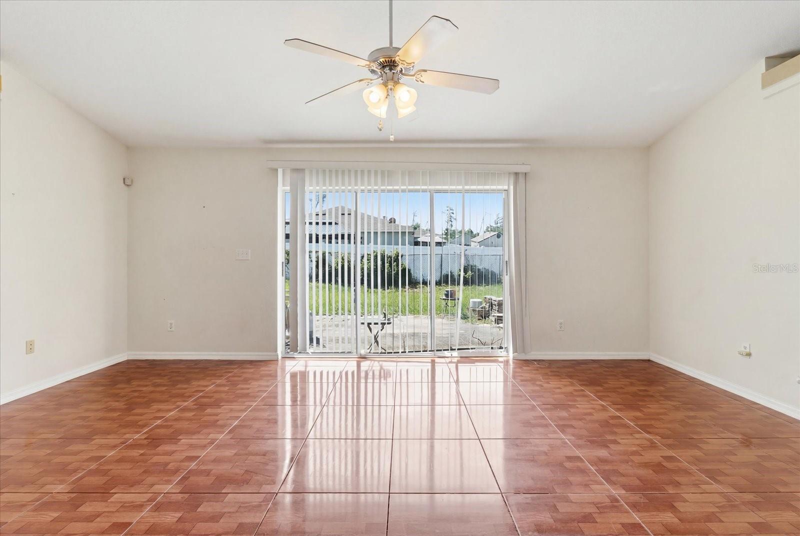 MARION OAKS UN 04 - Residential