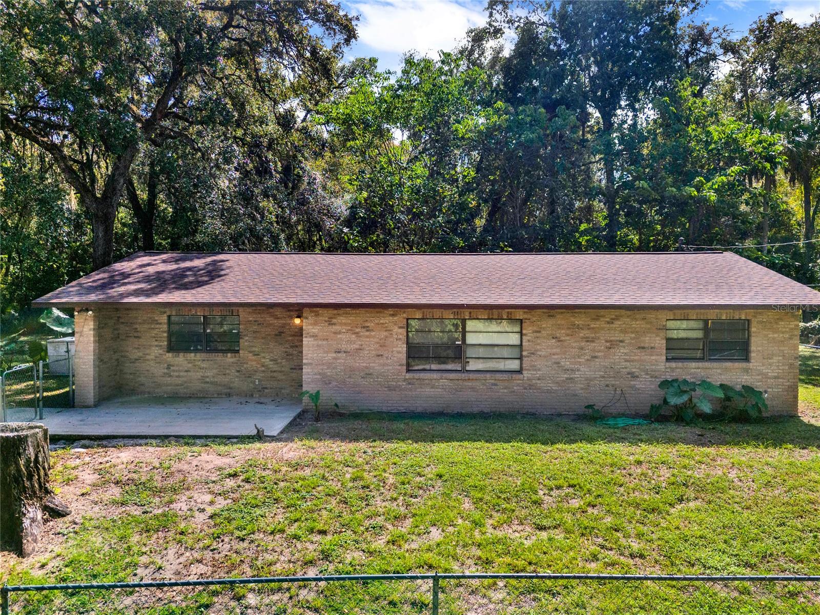 Tired of finding nothing but mobile homes while searching for something affordable in Lake Panasoffkee? Well look no further!! Boasting over 1500sqft of living space, this 3 bed/2 bath abode is ready for you to move right in. BRAND NEW ROOF (2022), fresh interior paint, all new flooring throughout. Perfect for your family or a great addition to any investment portfolio.