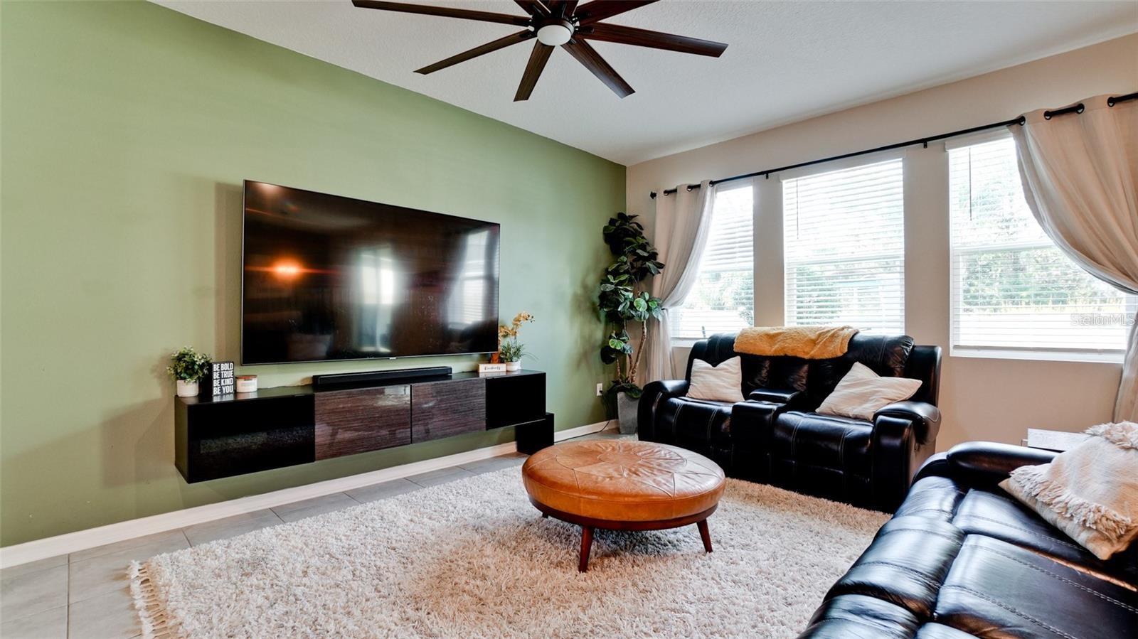 ARTISAN LAKES EAVES BEND PH I SP A-K - Residential Lease