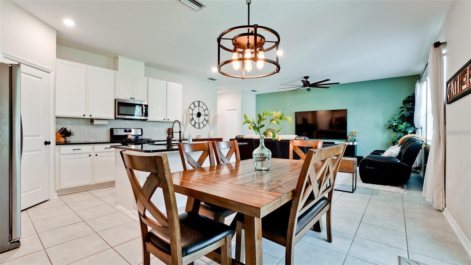 ARTISAN LAKES EAVES BEND PH I SP A-K - Residential Lease