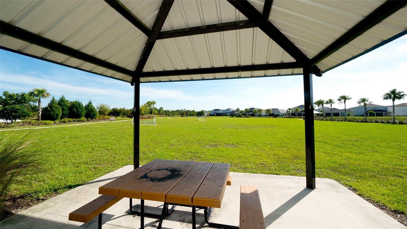 ARTISAN LAKES EAVES BEND PH I SP A-K - Residential Lease
