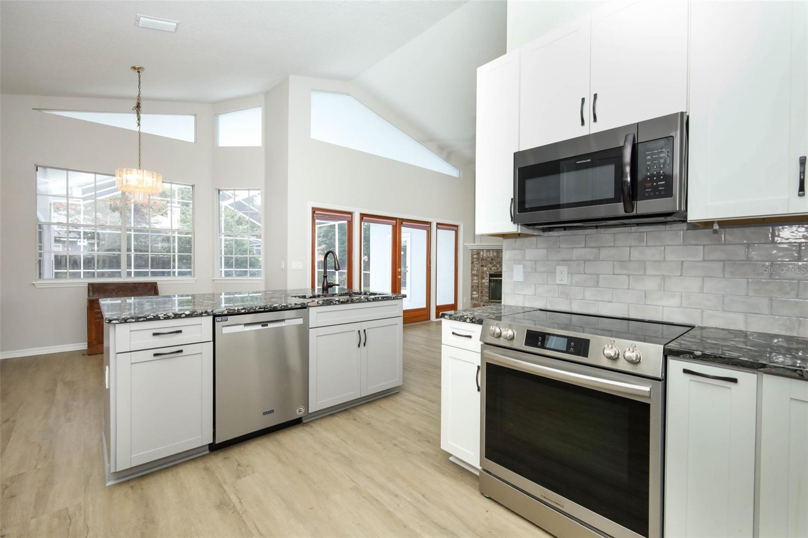 HUNTINGTON PH 2 - Residential
