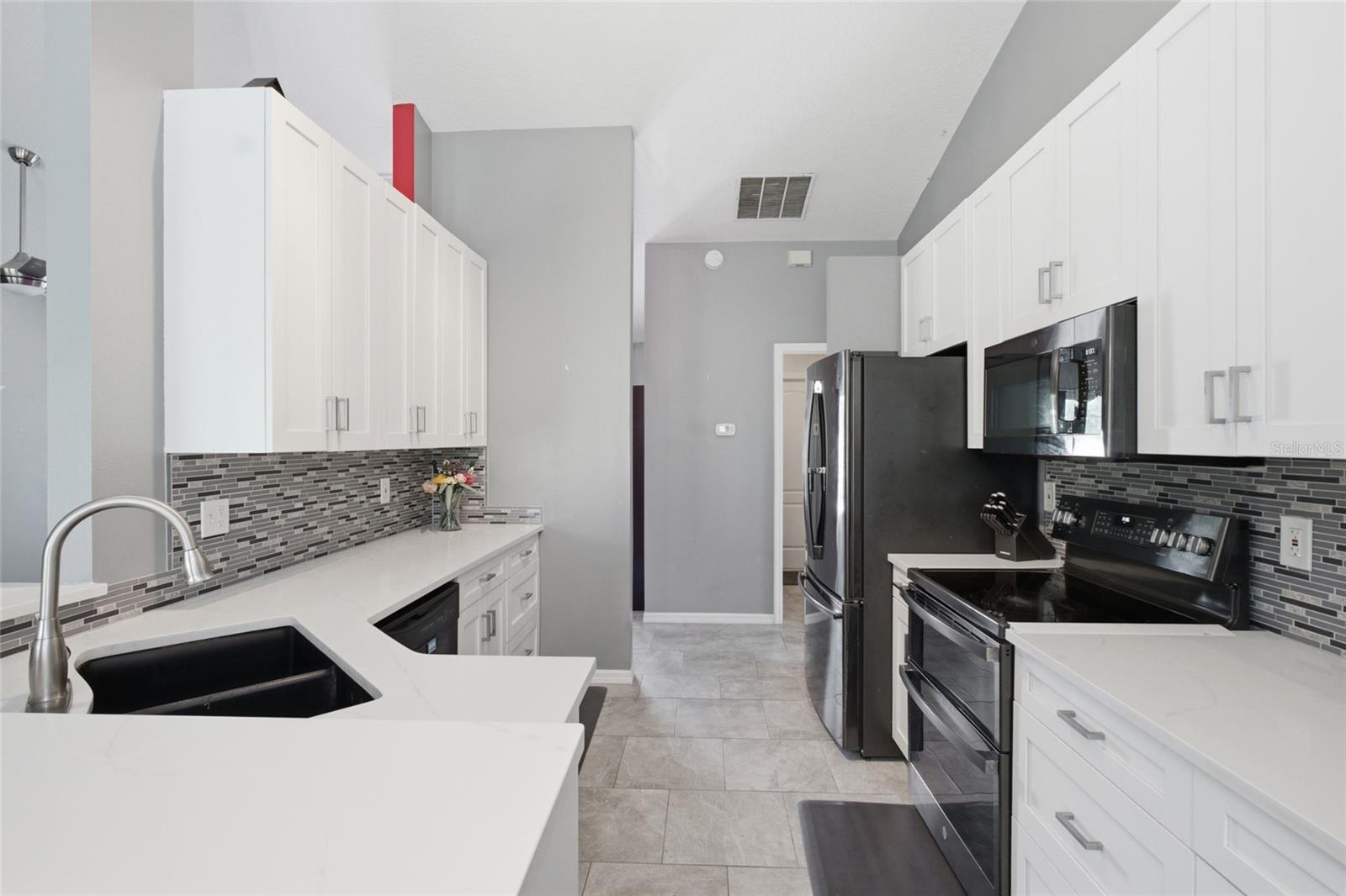 EASTRIDGE PH I - Residential