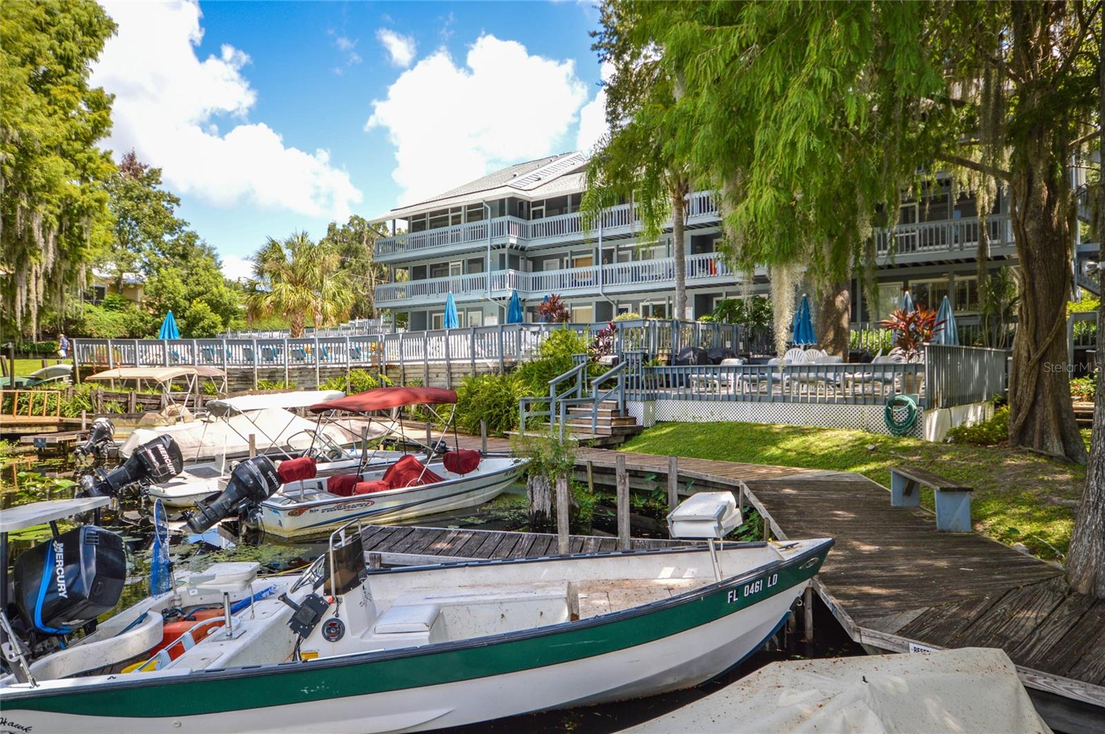 LANDINGS WITHLACOOCHEE OR 1272/1072 - Residential