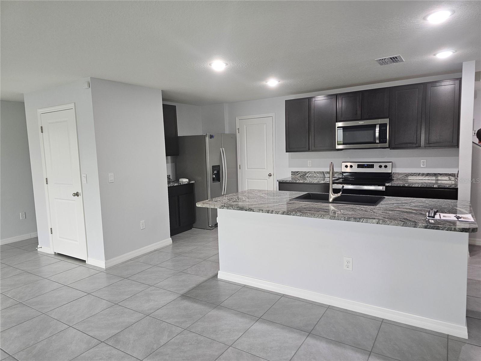 BELLA LAGO PH II SUBPH IIA-IA, IIA-IB,II - Residential Lease