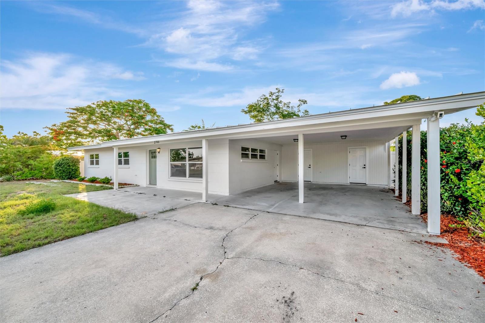 SOUTH GATE - Residential