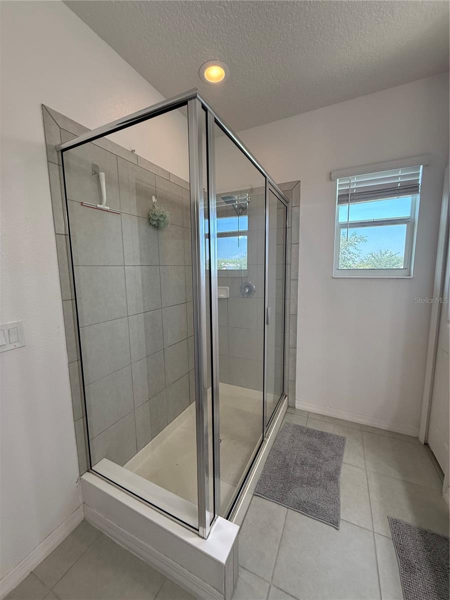SAWGRASS LNDGS - Residential Lease