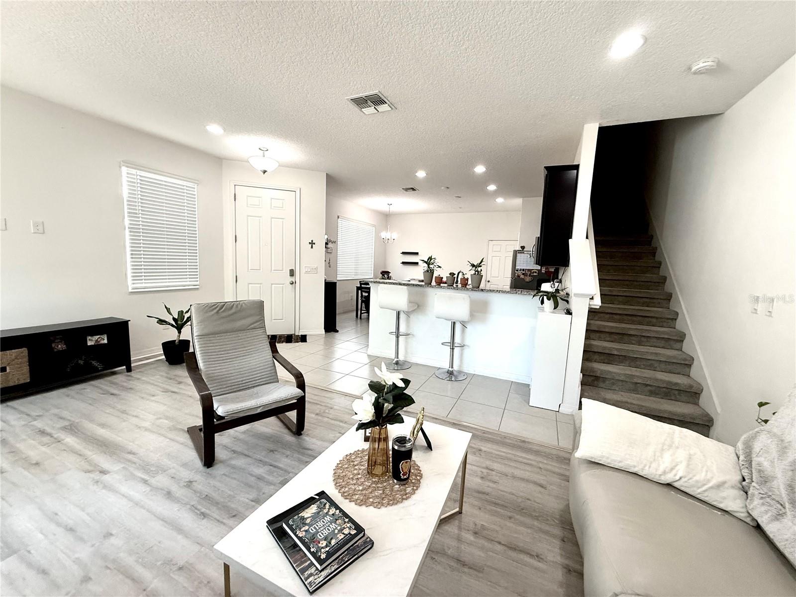 SAWGRASS LNDGS - Residential Lease