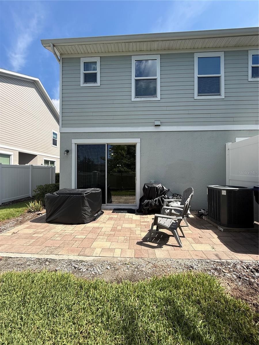SAWGRASS LNDGS - Residential Lease
