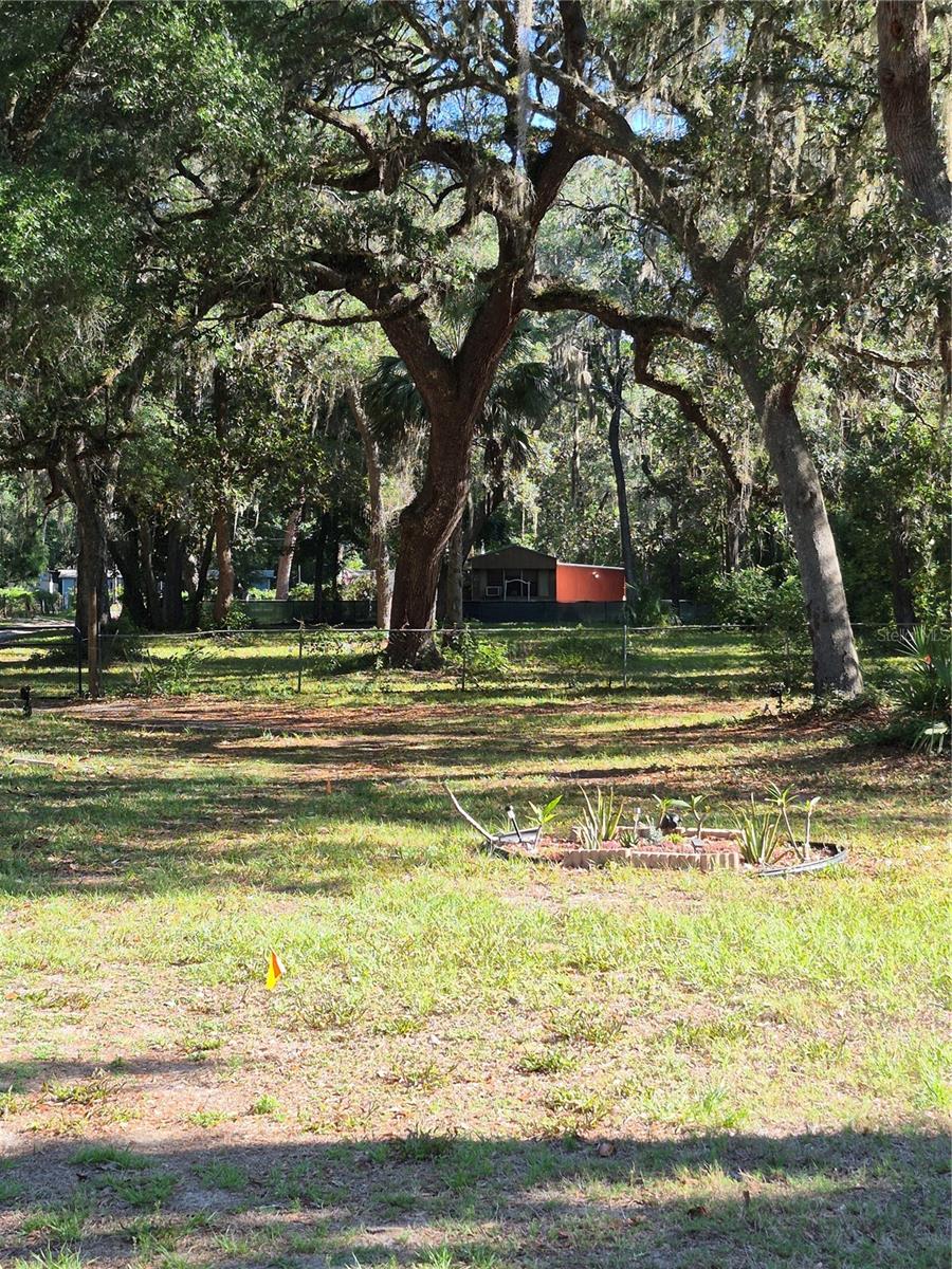 MEADOWS UN 07 - Land