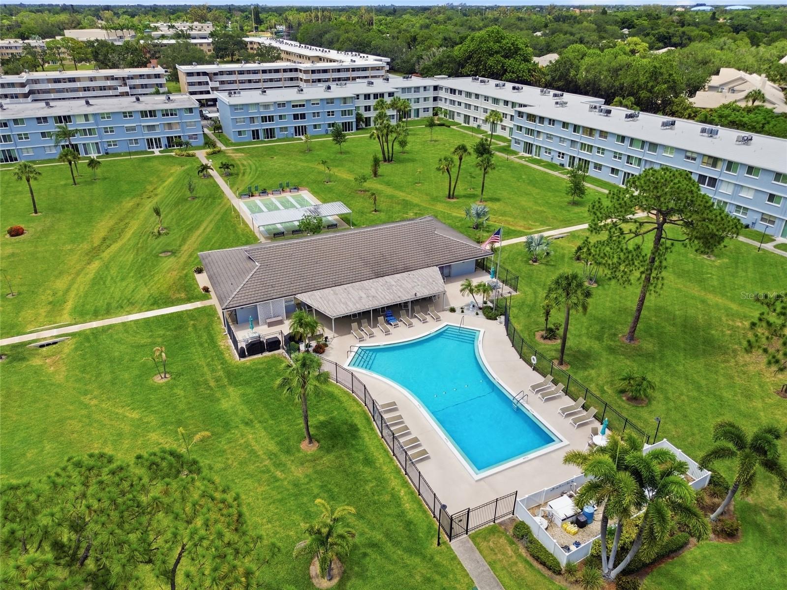 WINSTON PARK NORTHEAST - Residential