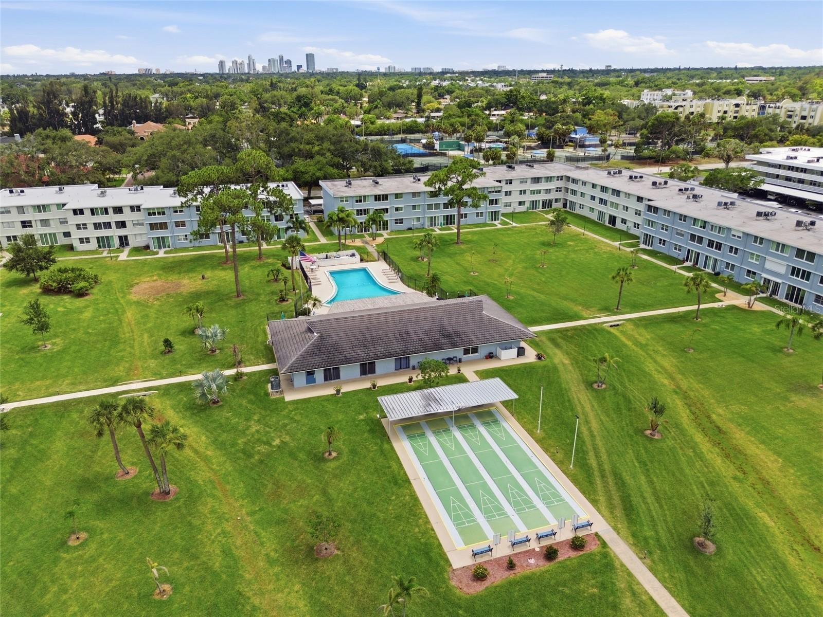WINSTON PARK NORTHEAST - Residential