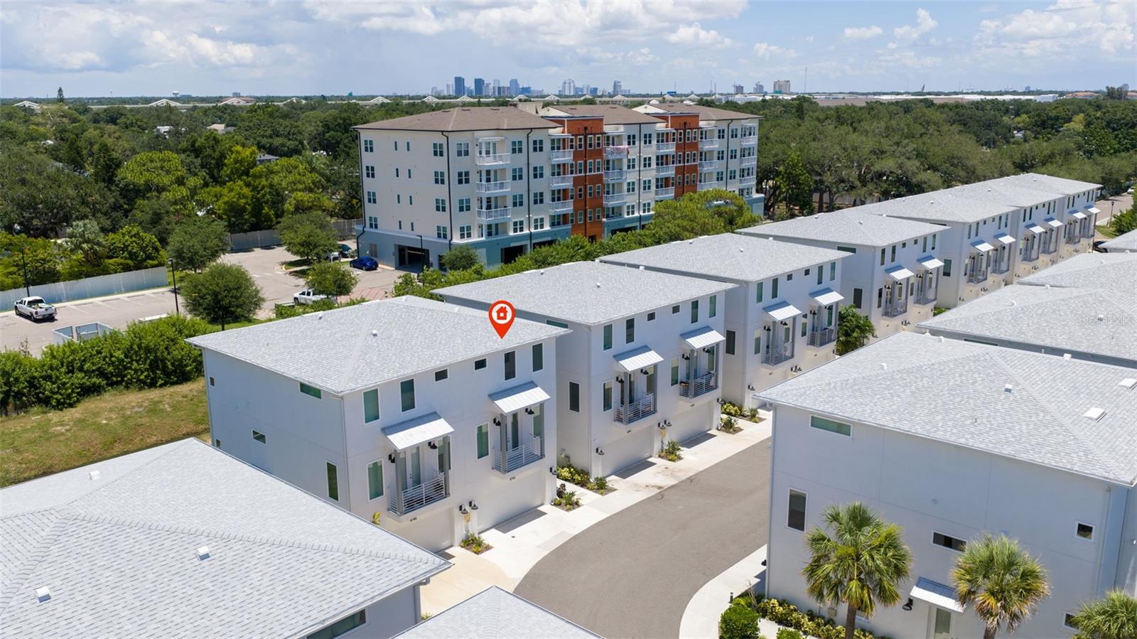 LEGACY PARK TWNHMS - Residential